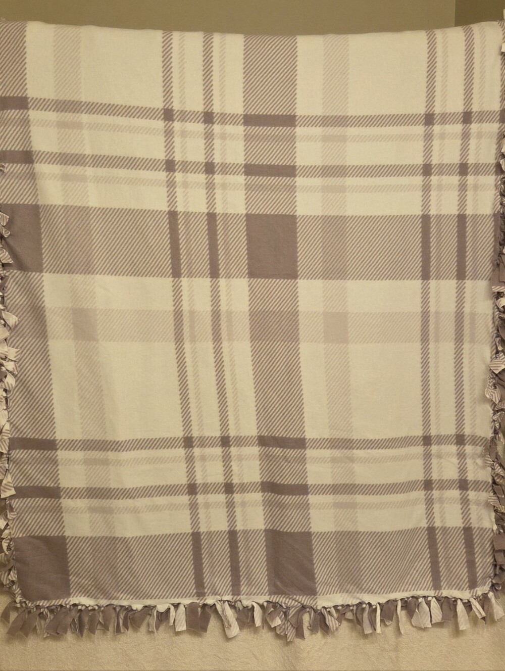 Plaid purple no sew throw